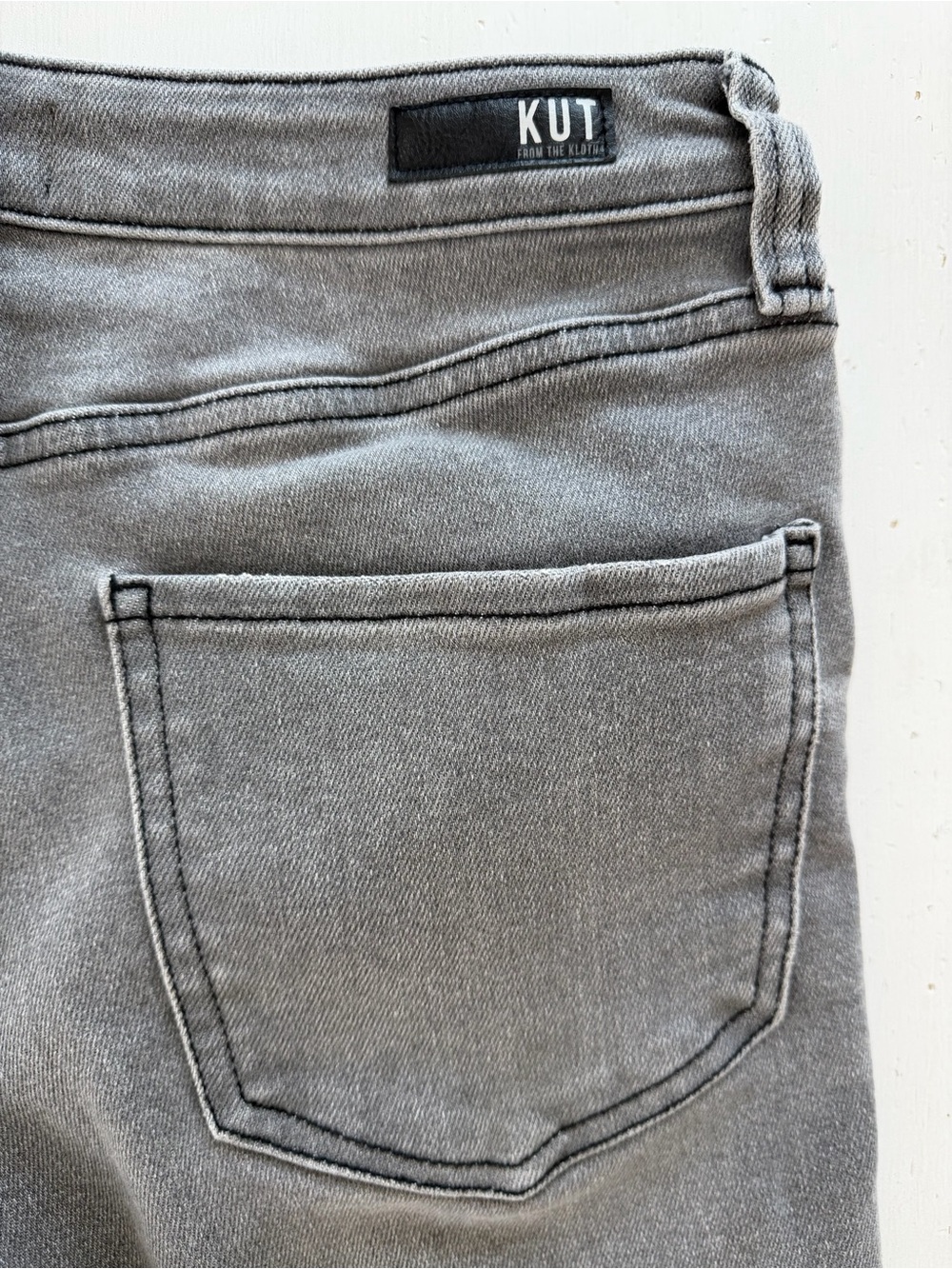 KUT from the kloth Elizabeth fab ab ankle jeans size 8 - Picture 8 of 8